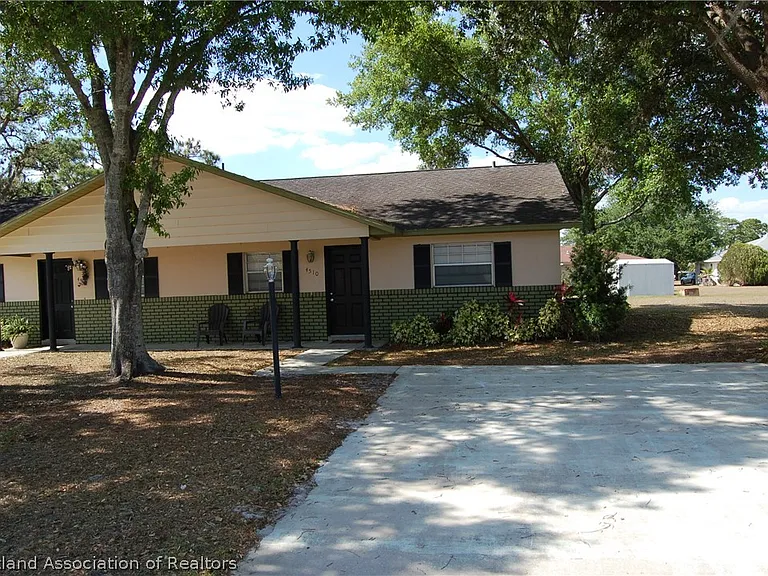 4510 Cadagua Dr — Photo 2
