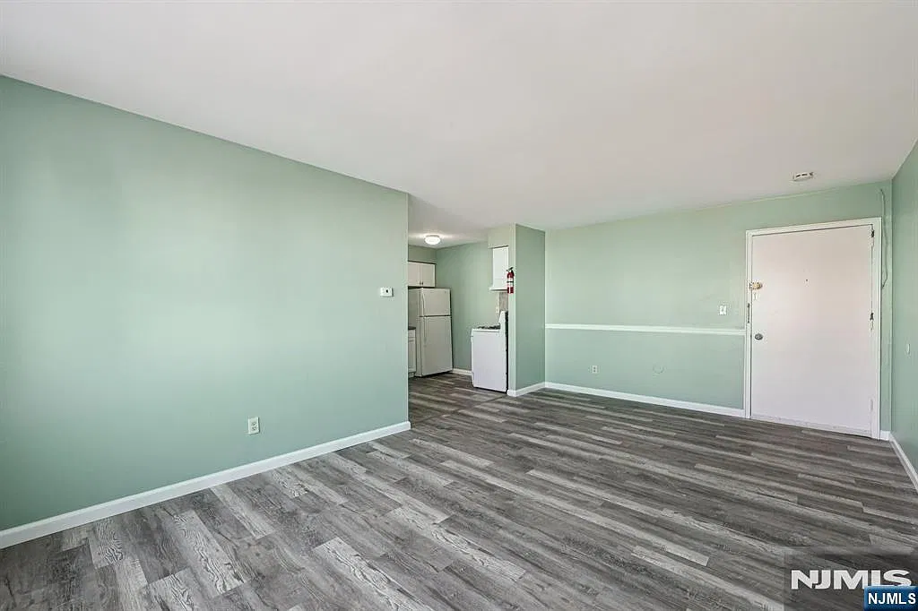 1 bed, 1.0 bath, $1,800 — Photo 4