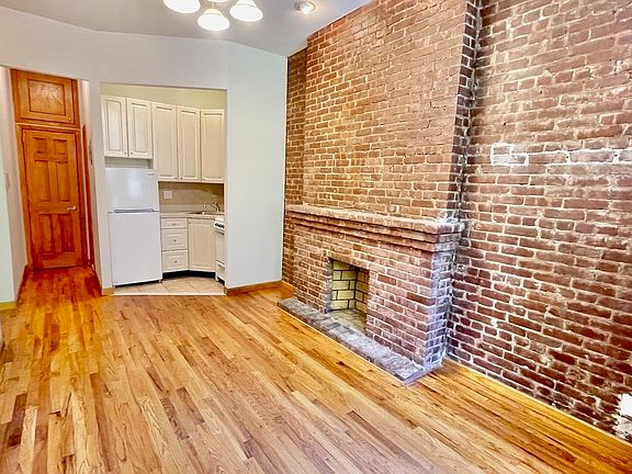 2nd image of 155 W 85th St APT 3A