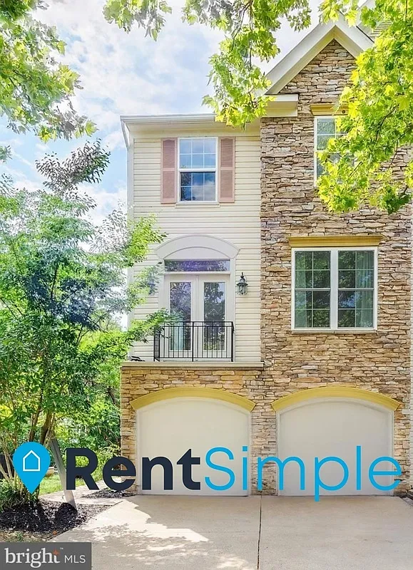 3 bed, 2.5 bath, 1940 sqft, $3,495 — Photo 2