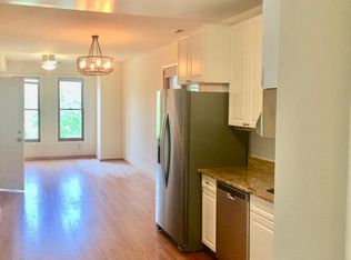 1219 W Erie St APT 2D, Chicago, IL 60642