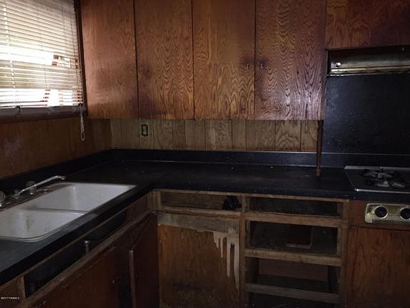 4th image of 1718 Jasmine Dr