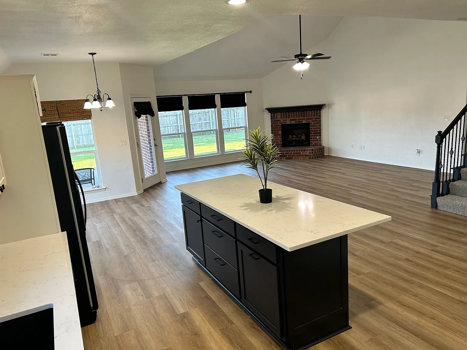7515 E Jackson Pl — Photo 4