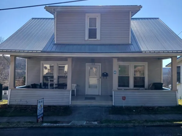 913 Grant St, Reynoldsville, PA 15851