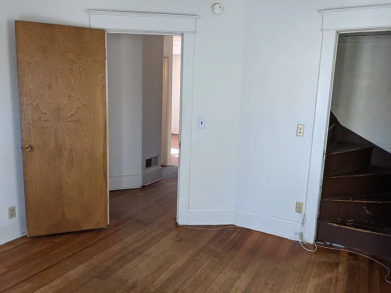 1024 Drake St #2 — Photo 2