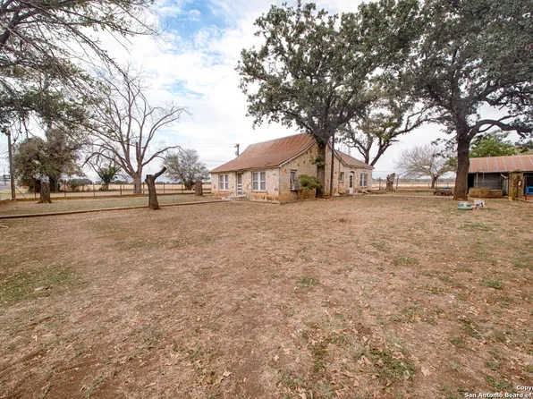 7400 State Highway 27, Comfort, TX 78013