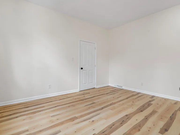 2116 Perrysville Ave — Photo 12