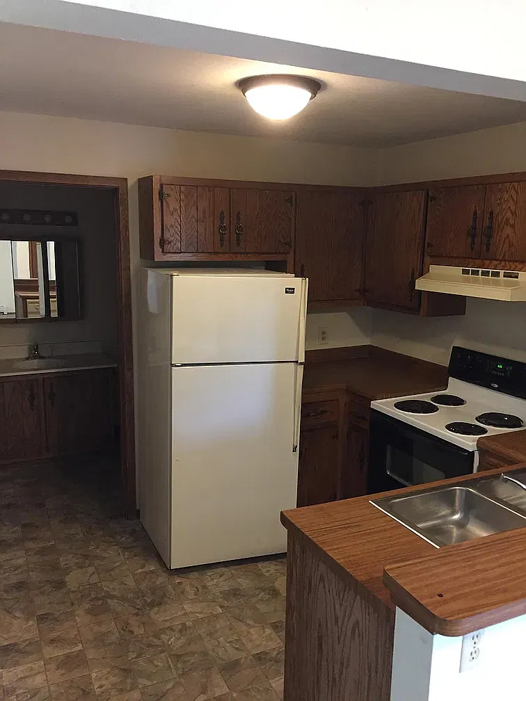 1 bed, 650 sqft, $1,075 — Photo 3