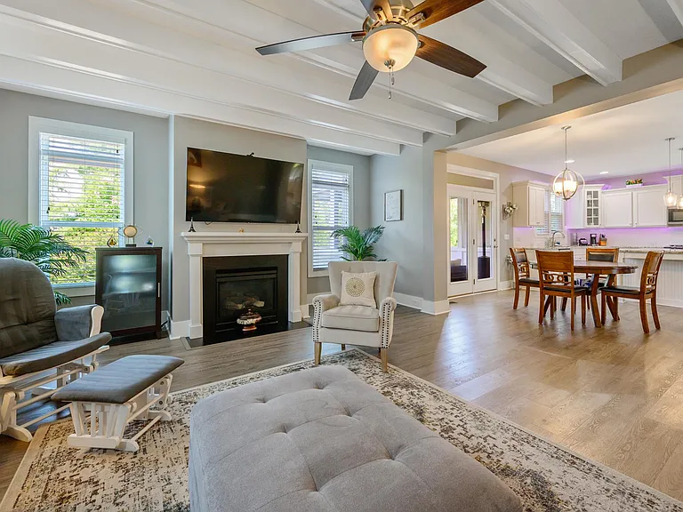204 Diggory Dr — Photo 42