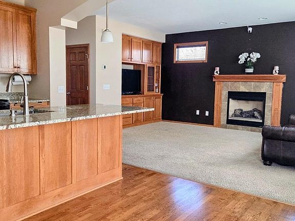 3rd image of 10545 Noble Cir N