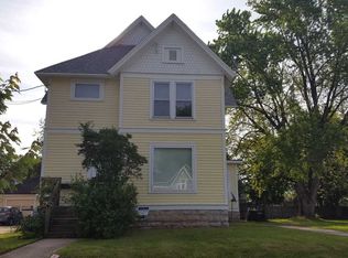1424 N Main St, Oshkosh, WI 54901