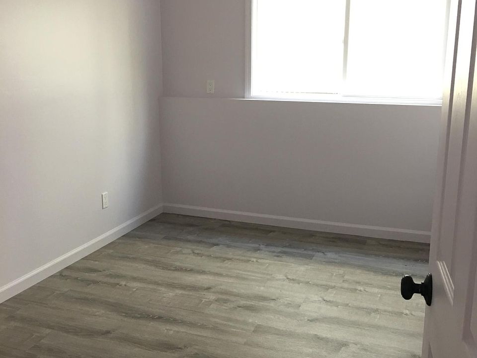 1st image of 53 Longview Dr #1