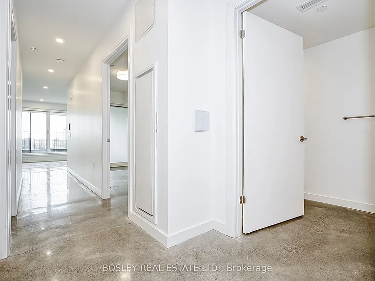 41 River St #52 — Photo 5