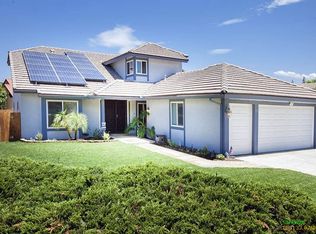 1076 Fountain Pl, Escondido, CA 92026