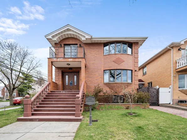 69-03 Cloverdale Blvd #1A, Oakland Gardens, NY 11364
