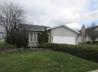 25631 S Middlepoint Ave, Monee, IL 60449