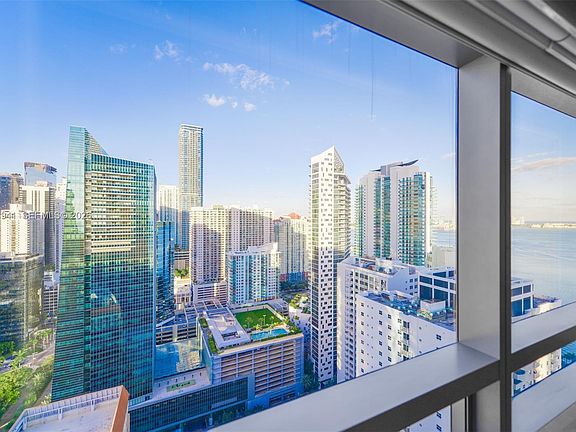 4th image of 1435 Brickell Ave #3510
