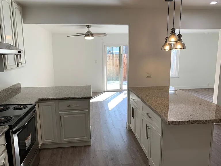 1552 Regent St #2 — Photo 6