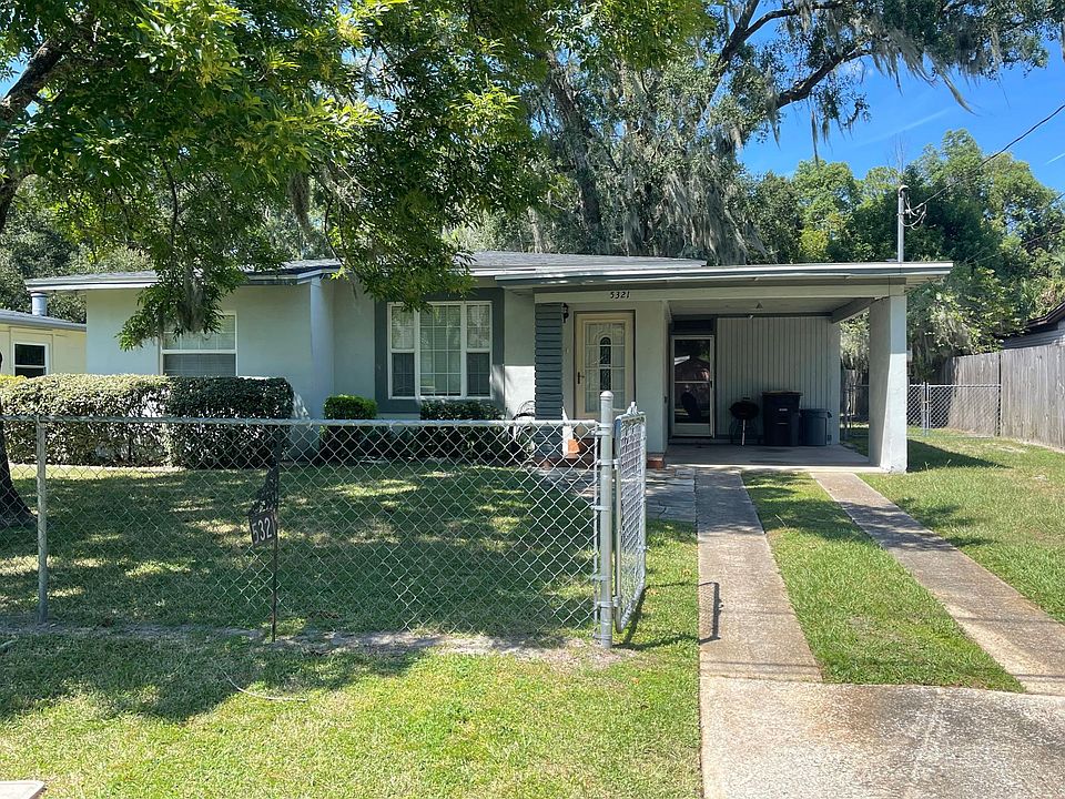 Front of house from street. Note: backyard is fenced but the front can be too.
