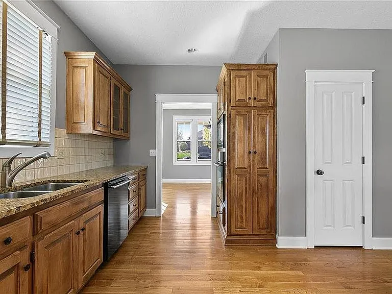 7925 N Lane Ave — Photo 18