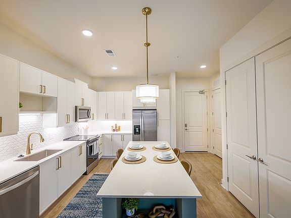 2nd image of 525 Sawnee Village Blvd #3103