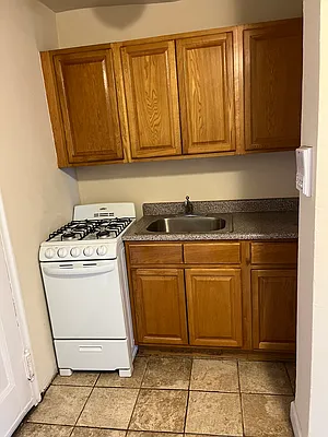 Rented by Contact Realty | media 4