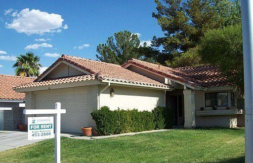 1st image of 729 Whispering Palms Dr