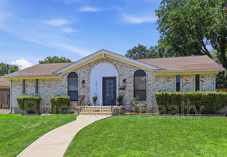 5019 Blanchard Dr — Photo 2