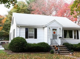 49 Crowningshield Rd, Worcester, MA 01604