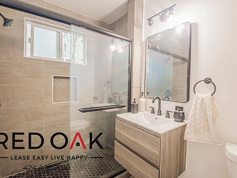 1350 N Fuller Ave #1 — Photo 16