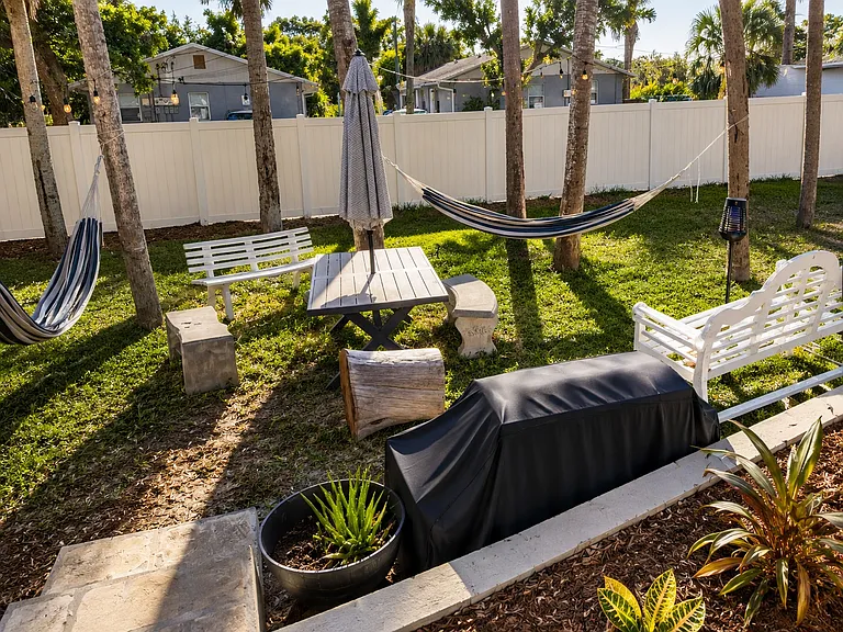 2370 Leon Ave #4 — Photo 6