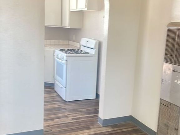 5th image of 351 E 2nd St Unit A