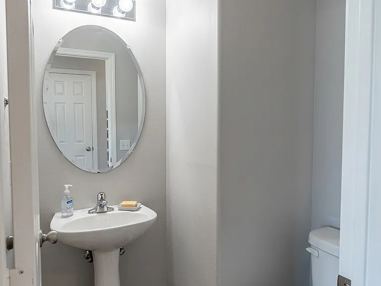 1886 E Don Carlos Ln #151 — Photo 3