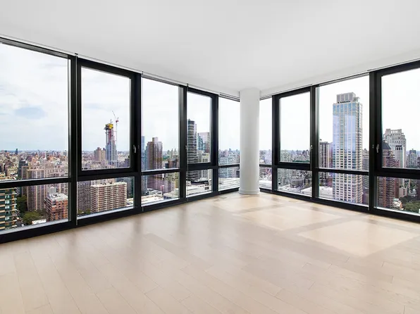 21 West End Avenue image 1 of 6