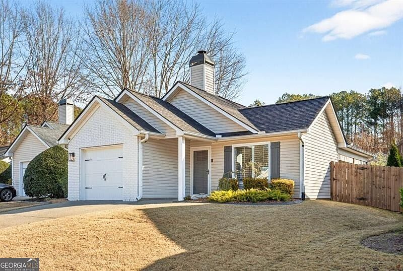 1st image of 130 Grove Park Ln