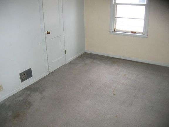 2nd image of 1821 S 47th St
