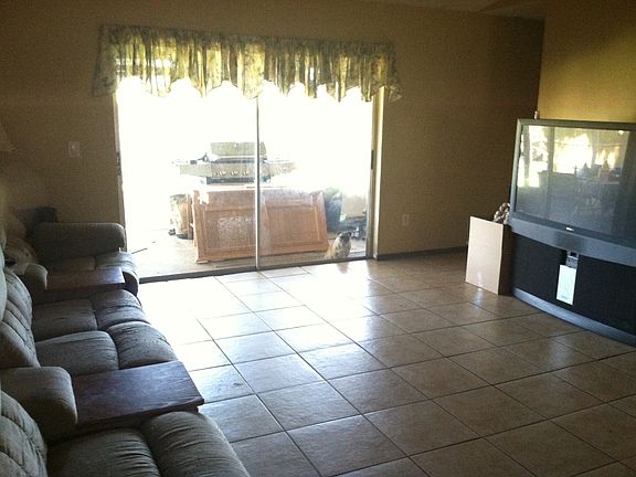 Spacious Great Room