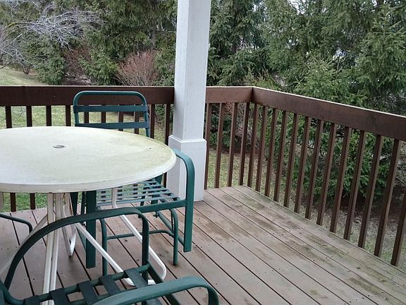 2nd image of 107 Willow Ct #7
