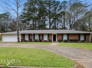 4375 Ridgewood Rd, Jackson, MS 39211