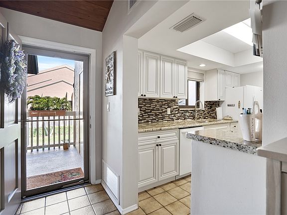 3rd image of 2400 S Ocean Dr APT 3122