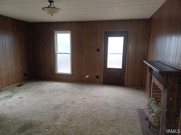 5th image of 306 S 2nd St