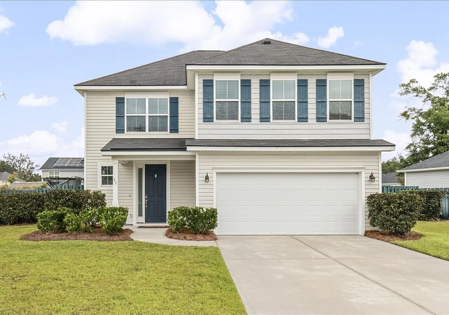Beautiful 4 Bed/2.5 Bath Home in The Commons! — Photo 1