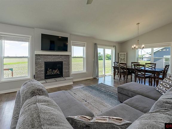 4th image of 221 Wickfield Dr