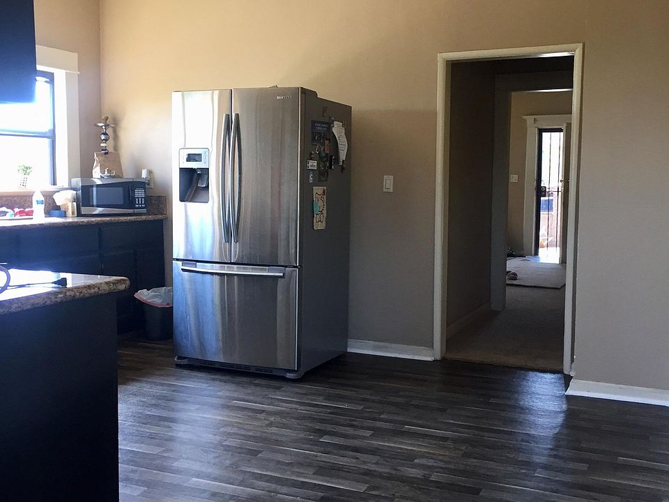 1st image of 810 Geraghty Ave