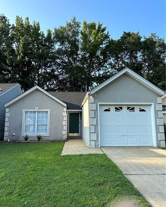 1st image of 5116 Woodland Trce