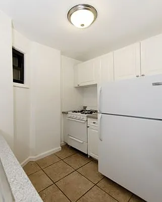 Rented by Icon Realty Management | media 3
