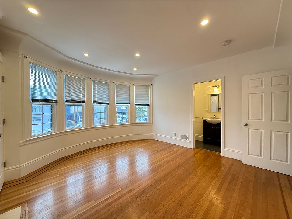 1st image of 2422 26th Ave
