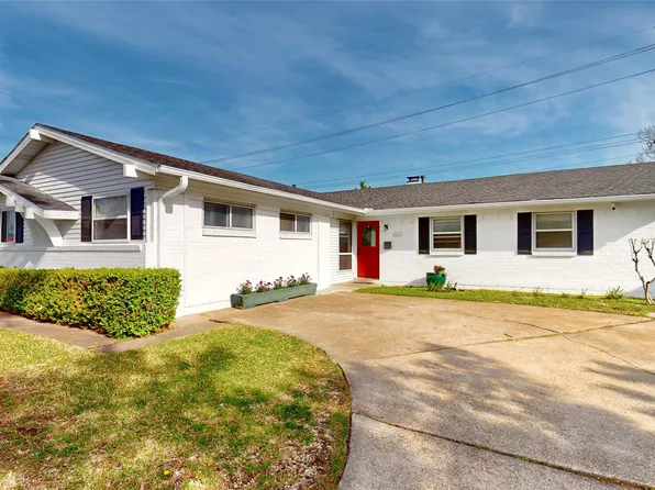 3025 Western Dr, Garland, TX 75042