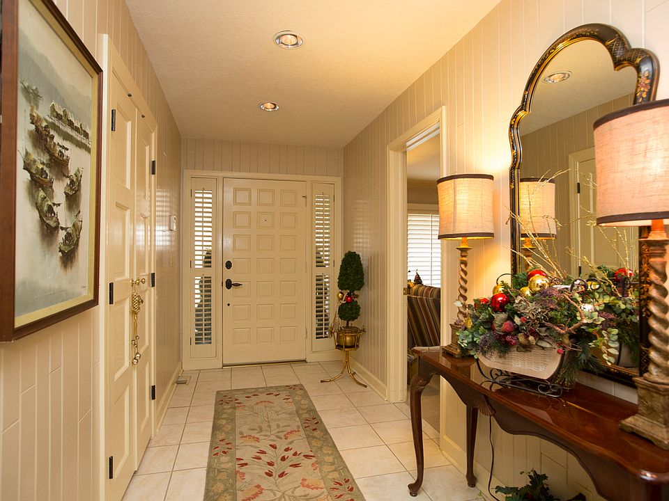 Large foyer
