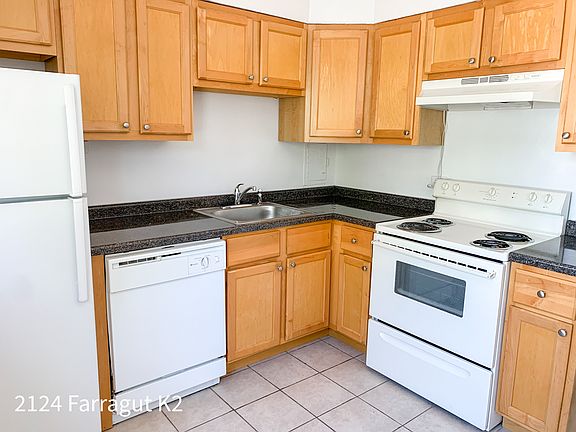 4th image of 2104 W Farragut Ave #2106-D2